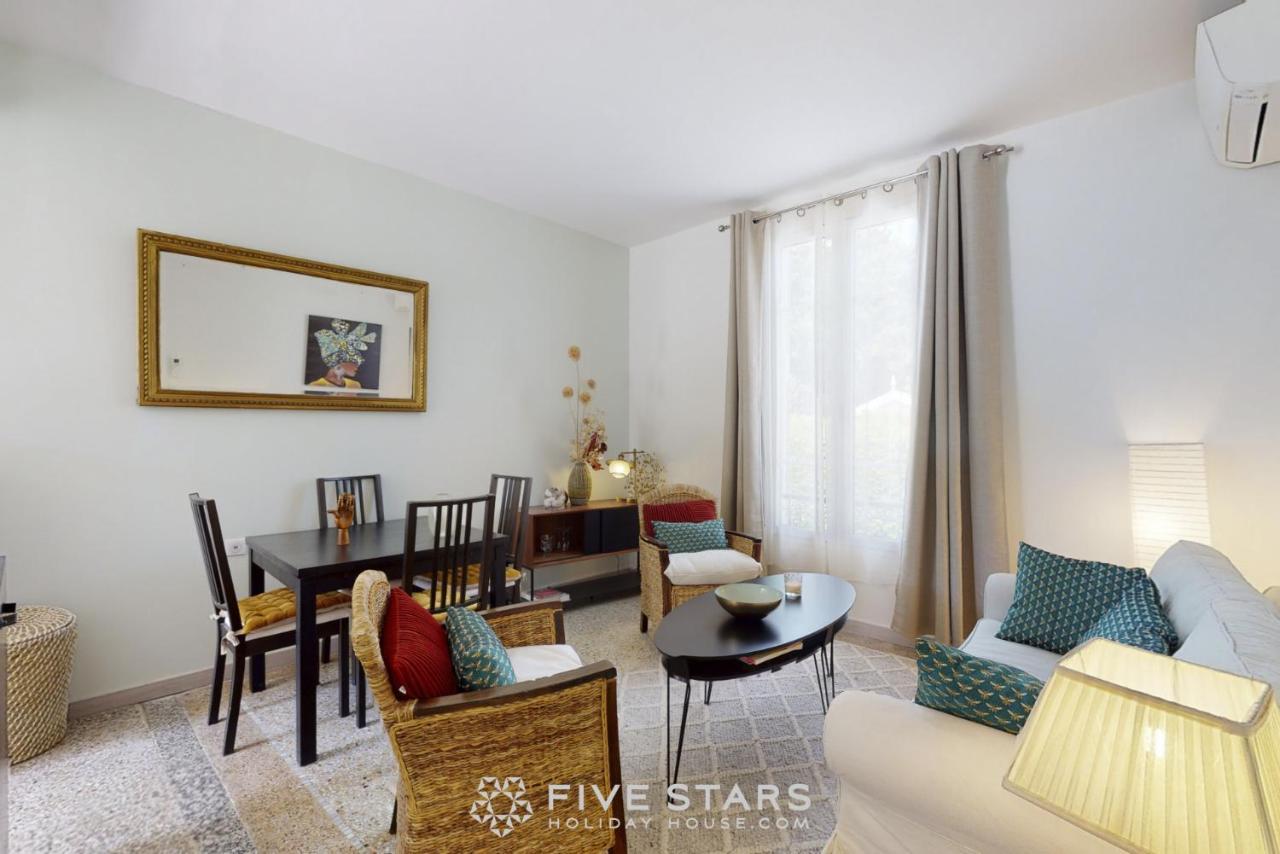 Villa Capriciosa - Five Stars Holiday House 보로쉬르메르 외부 사진