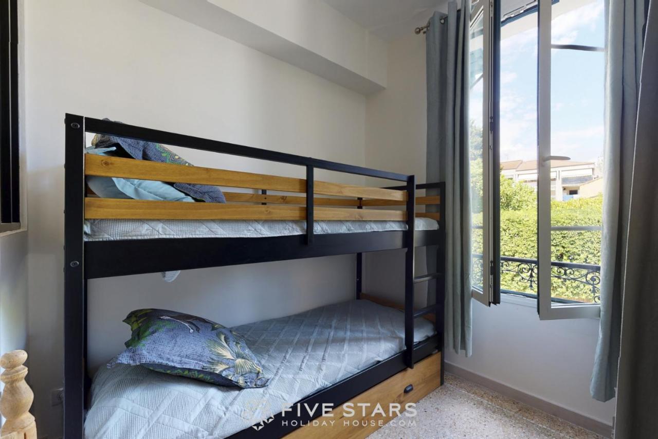 Villa Capriciosa - Five Stars Holiday House 보로쉬르메르 외부 사진