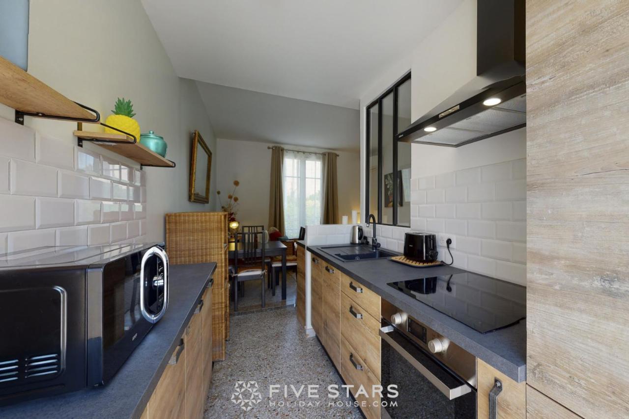 Villa Capriciosa - Five Stars Holiday House 보로쉬르메르 외부 사진